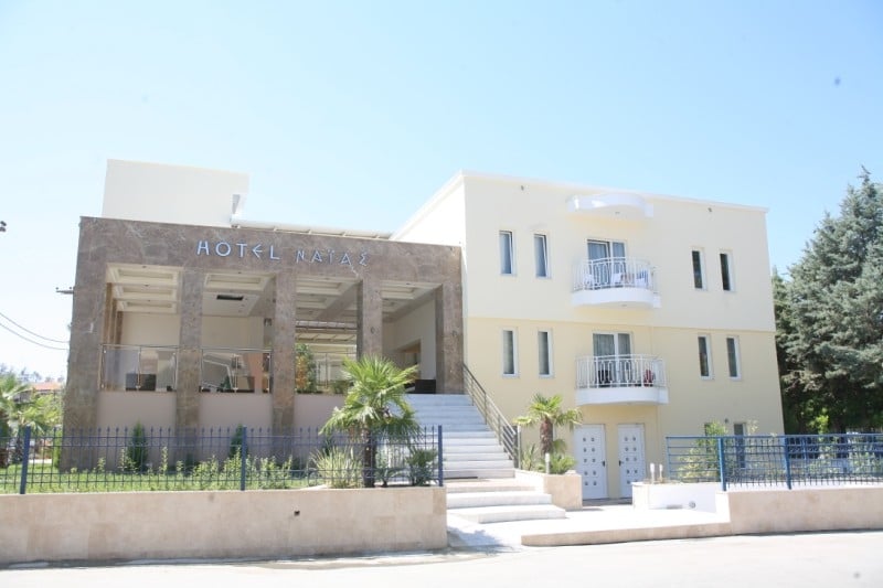 Airport transfers to Naias Hotel