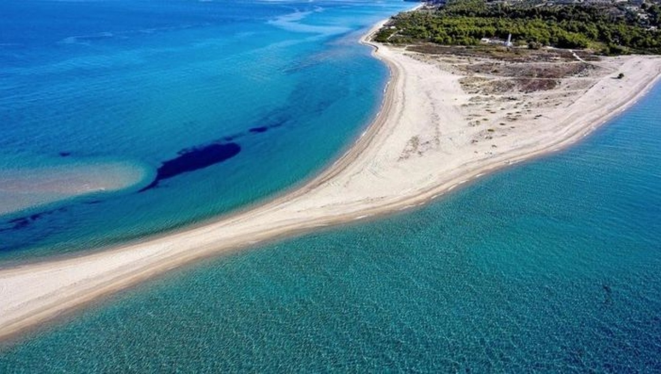 Airport transfers to Posidi 1 Airport transfers to Posidi