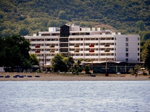 Airport transfers to Cronwell Platamon Resort 1 Airport transfers to Cronwell Platamon Resort
