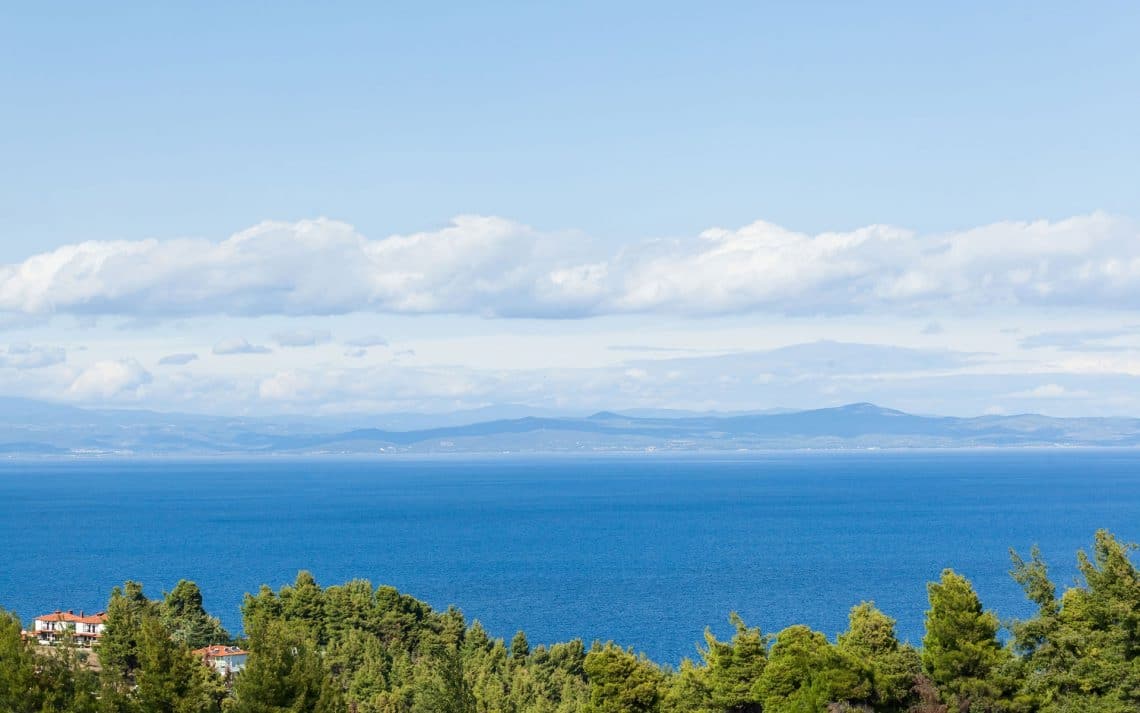 Airport transfers to Kriopigi 1 transfers to Kriopigi